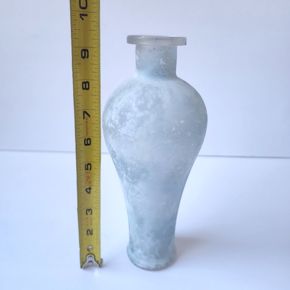 Blue frosted Jaclynn Vase - Picture 3 of 5